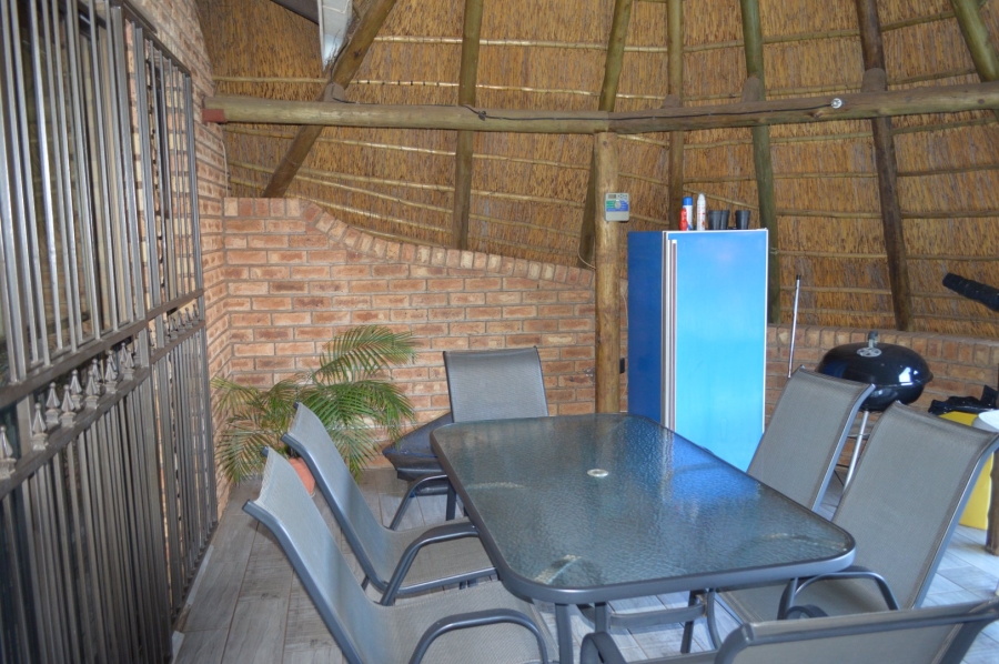 6 Bedroom Property for Sale in Doringkruin North West